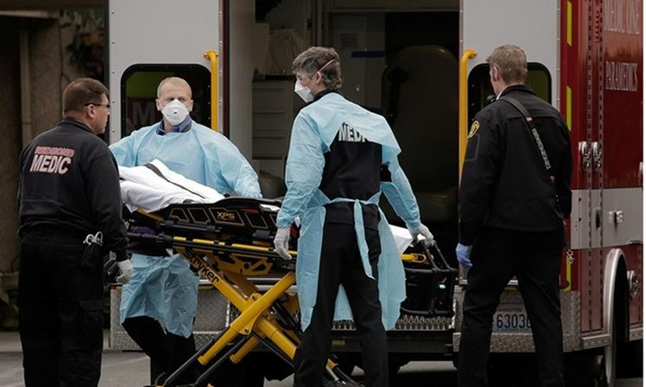 Mỹ: Y tá giúp bệnh nhân Covid-19 vĩnh biệt con qua video - 1