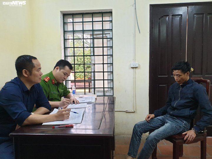 Bắt nghi phạm sát hại tài xế xe ôm, cướp tiền mua ma túy - 1