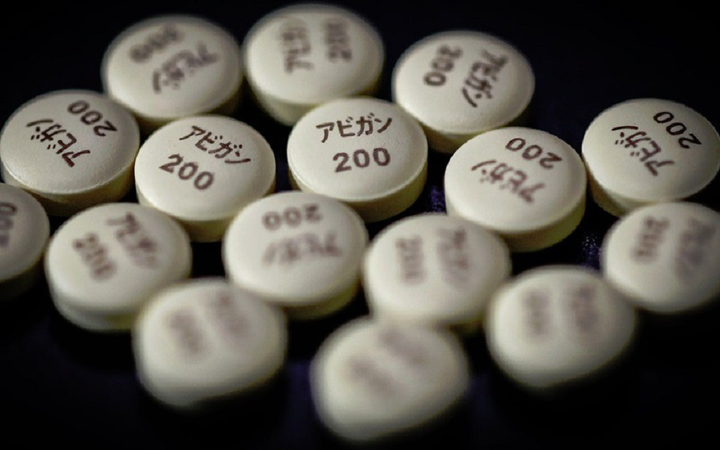 Chữa Covid-19, Nhật Bản dự kiến tăng sản xuất thuốc Avigan - 1