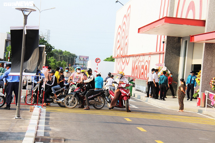 Lộ sai phạm khai trương trái phép của siêu thị Big C GO Quảng Ngãi - 3