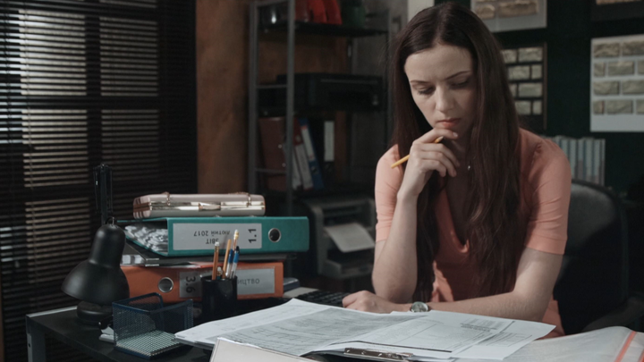 'Chiếc nhẫn hồng ngọc': Bị em ruột cướp chồng, chị gái lên kế hoạch trả thù - 1