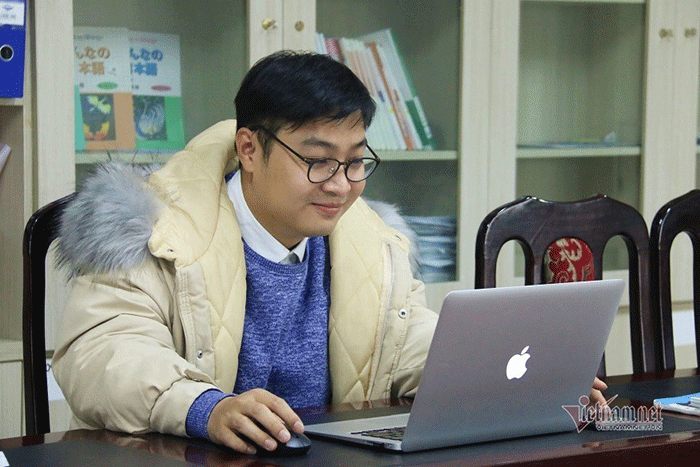 Trường đại học cho sinh viên học và bảo vệ khóa luận online vì Covid-19 - 1