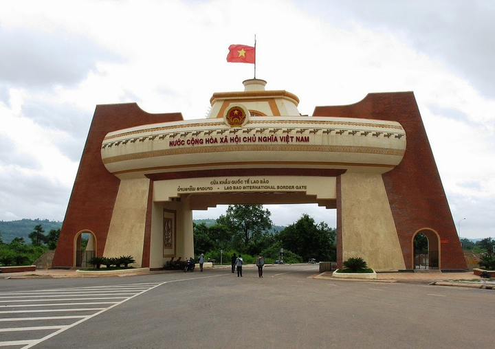 Việt Nam tạm dừng hoạt động qua lại đối với người ở biên giới Lào, Campuchia - 1