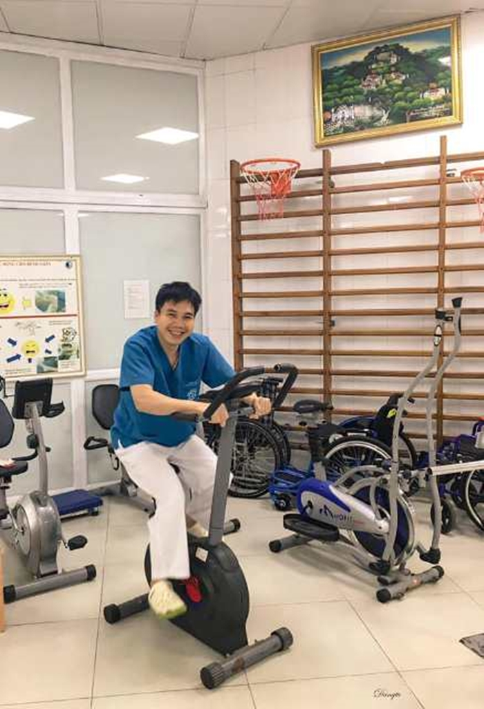 Rớt nước mắt với hình ảnh trong khu cách ly Bệnh viện Bạch Mai - 16