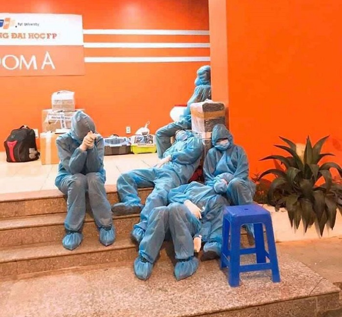 Lặng người trước những hình ảnh chạm đến trái tim từ nơi tuyến đầu chống dịch - 5