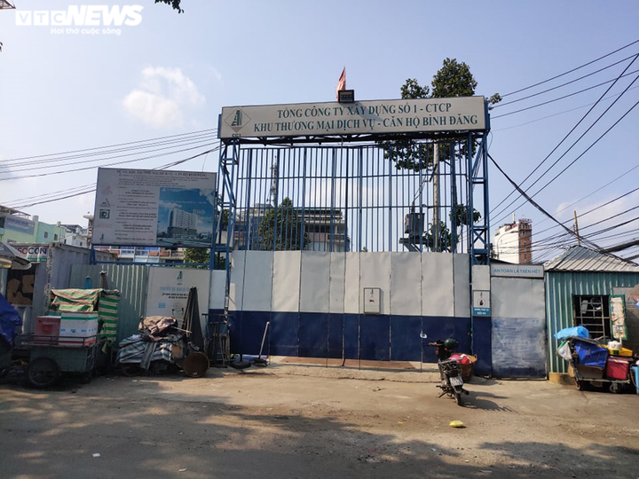 Cách ly toàn xã hội, người lao động ở TP.HCM ứng phó thế nào? - 2