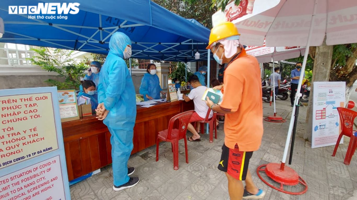 Cách ly toàn xã hội: Đà Nẵng lập nhiều chốt kiểm soát ô tô - 10