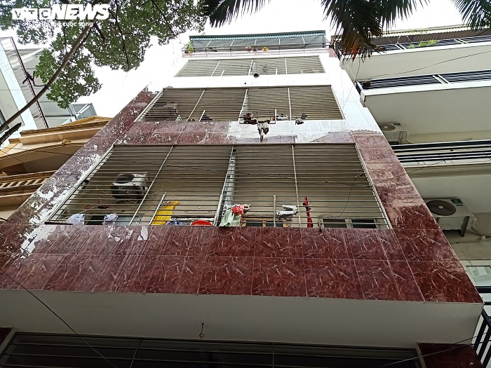 Bé 3 tuổi chết nghi do bạo hành: Hàng xóm thường nghe tiếng khóc lúc nửa đêm - 1