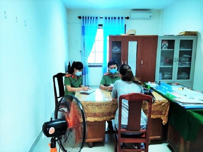 Người phụ nữ bị phạt 12,5 triệu đồng vì tung tin cả xã đóng cửa do dịch Covid-19 - 1