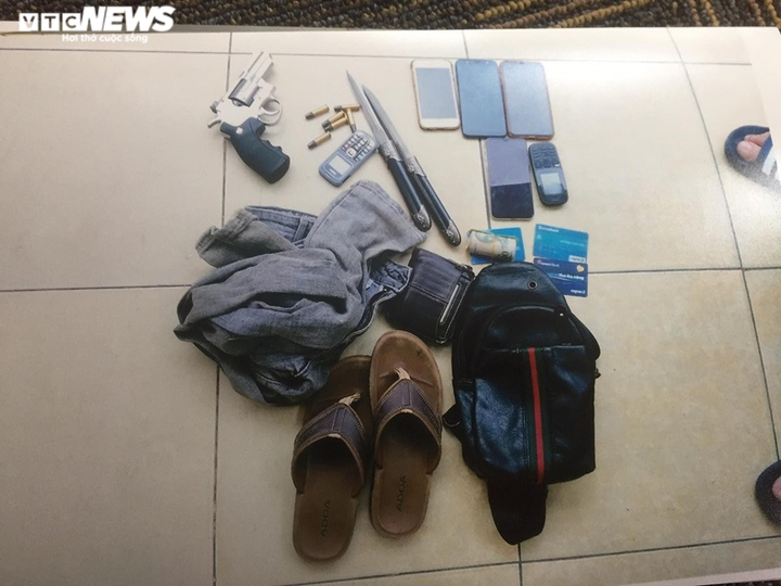 Lời khai của nhóm thanh niên dùng súng cướp cửa hàng Bách Hóa Xanh - 2