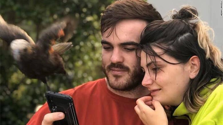 Tình yêu thời Covid-19: Người lên biên giới tâm tình, kẻ ngậm ngùi chia ly - 2