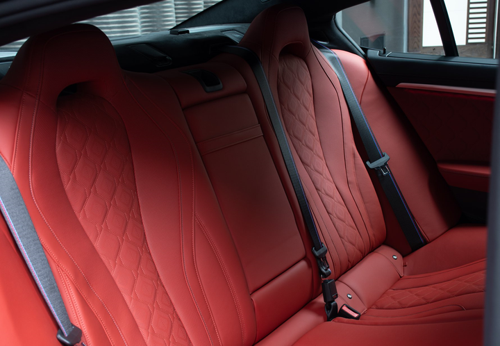 BMW M8 Gran Coupe 2020 hoàn hảo trong màu sơn độc lạ - 10