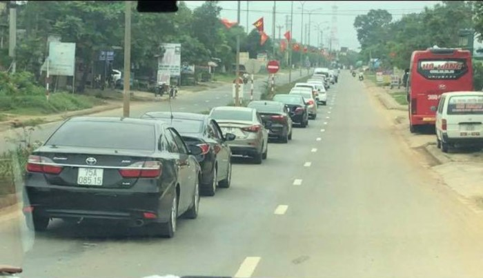 Tổ chức cưới linh đình cho con giữa mùa dịch Covid-19, PGĐ bệnh viện nói gì? - 2