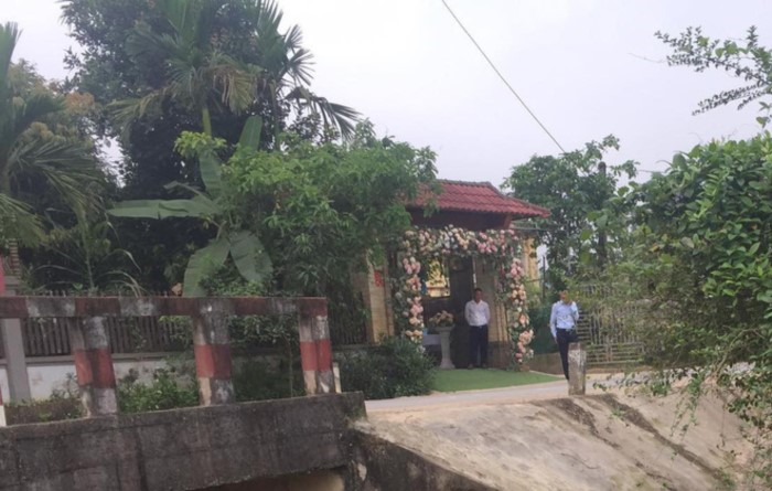 Tổ chức cưới linh đình cho con giữa mùa dịch Covid-19, PGĐ bệnh viện nói gì? - 3