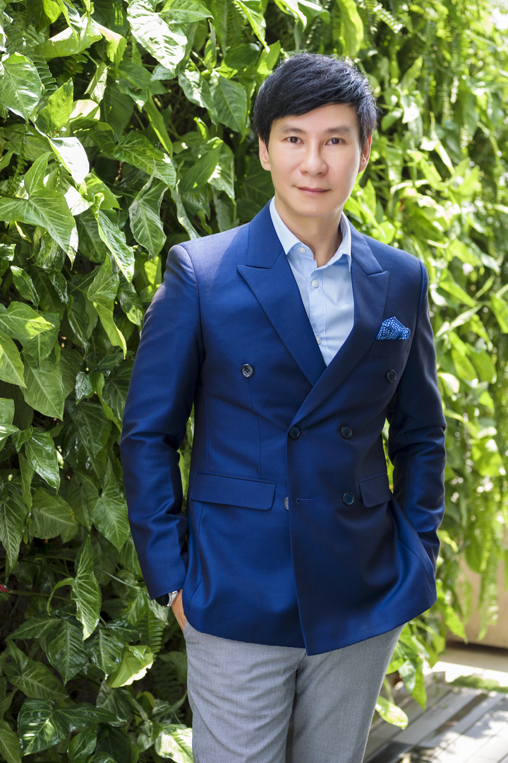 Lý Hải hoãn ngày công chiếu phim đến năm 2021 vì dịch Covid-19 - 1