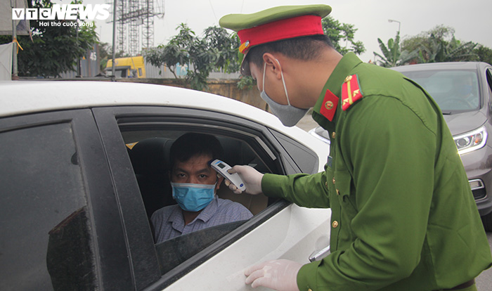 Xe tải chở hàng vào thẳng Hải Phòng không phải kiểm soát, quay đầu - 5