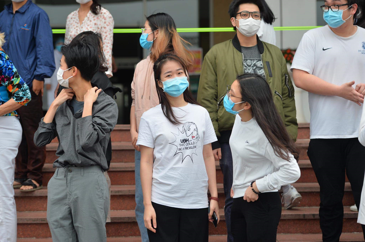 Nữ tiếp viên hàng không thử nghiệm thuốc điều trị SARS-CoV-2 - 3