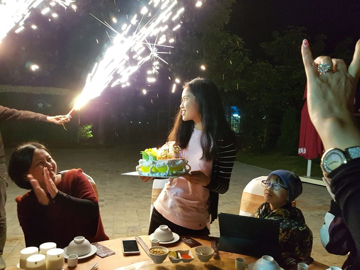 Cuộc sống hạnh phúc của NSND Trung Anh bên vợ và hai con - 8