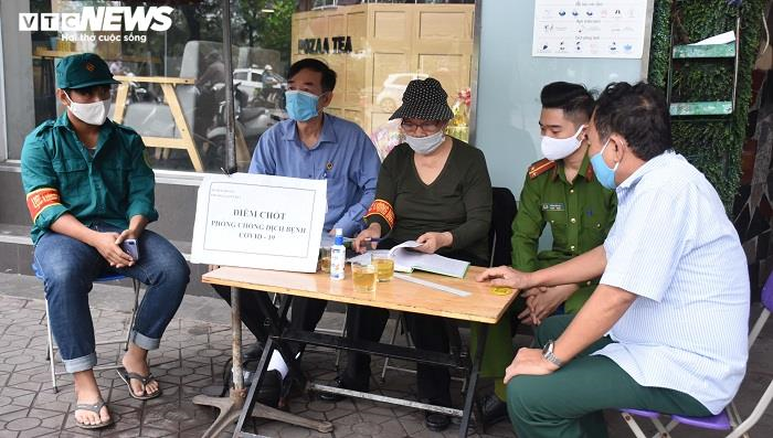 Phòng dịch Covid-19: 'Không mời khách tới nhà và không tới nhà người khác' - 1