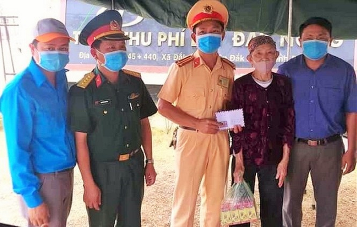 Tấm lòng thơm thảo của người Tây Nguyên trong những ngày cả nước chống dịch - 1