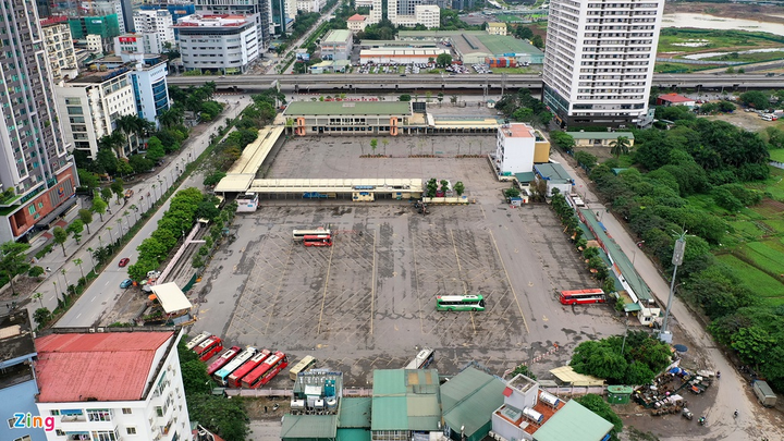 Toàn cảnh Hà Nội nhìn từ trên cao những ngày cách ly xã hội phòng dịch Covid-19 - 10