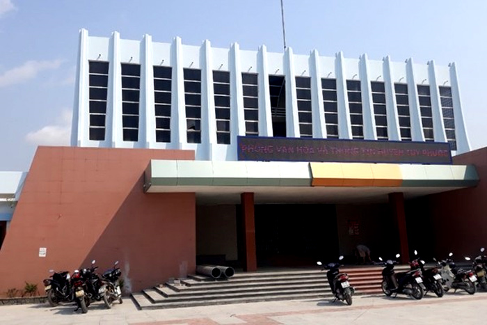 Giám đốc trung tâm văn hóa đem chuông đồng ra bán đồng nát - 1