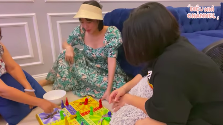 Cách ly xã hội như Diệu Nhi: Hết tổ chức liveshow lại bày đủ trò giải trí - 4