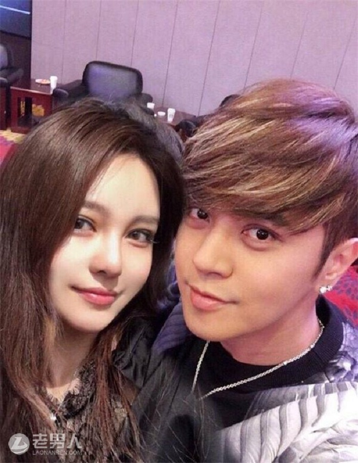 La Chí Tường bị chỉ trích khi tổ chức tiệc cùng 20 hot girl - 2