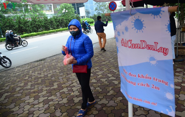 Nhiều kẻ giàu vào 'cướp phần' của người nghèo - 9