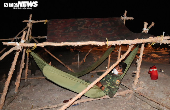 Ảnh: Biên phòng Kiên Giang trắng đêm siết chặt biên giới phòng Coivd-19 - 9