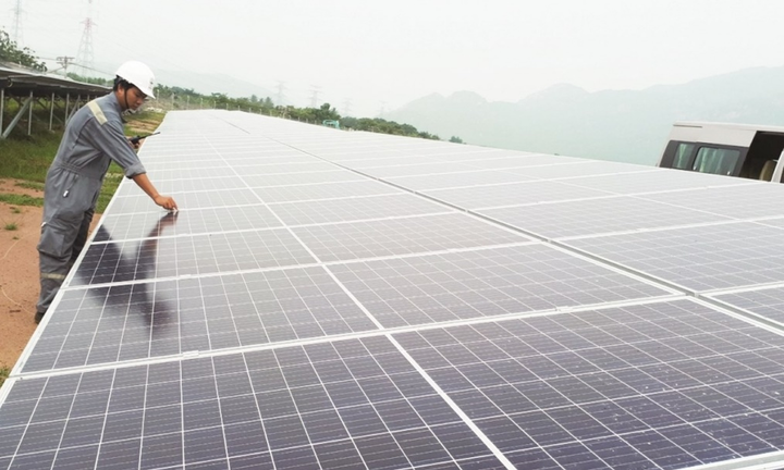 Từ 22/5, áp giá mới cho điện mặt trời - 1