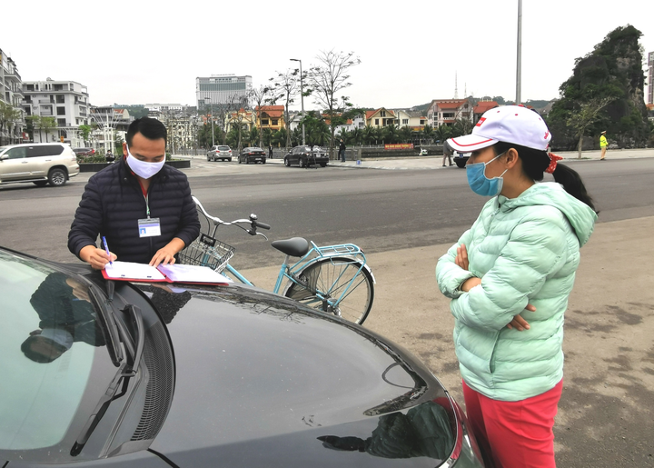 Bác tin người dân Hạ Long đi chợ quá 2 lần/ngày sẽ bị bêu tên - 1