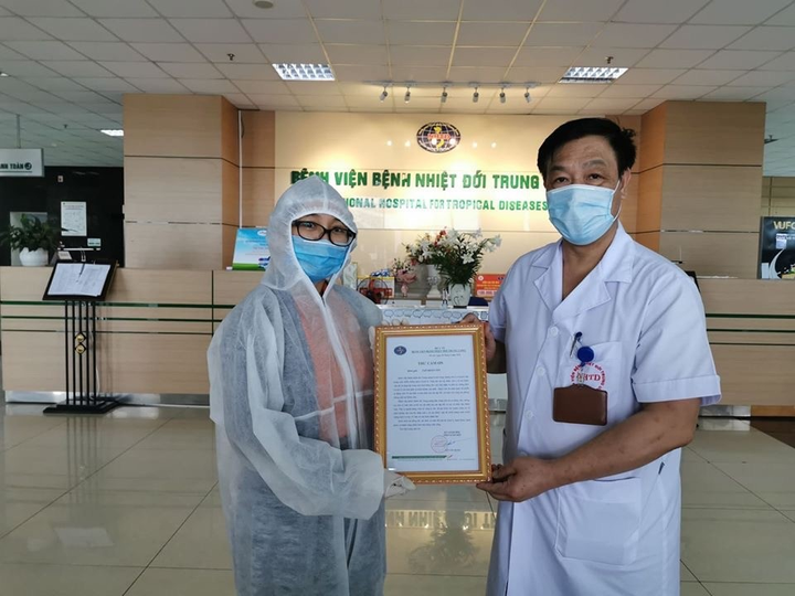 Dân công sở gói quà, sáng tác nhạc tặng y bác sĩ tuyến đầu chống dịch - 10