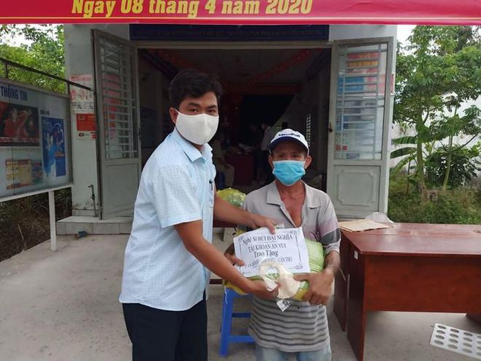 MC Đại Nghĩa quyên góp được hơn 147 tấn gạo giúp người nghèo - 2