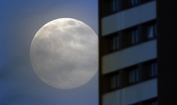 Hình ảnh 'siêu trăng hồng' tuyệt đẹp xuất hiện khắp nơi trên thế giới - 8
