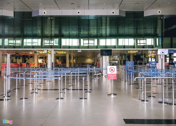 Cảnh vắng lặng ở Tân Sơn Nhất những ngày chỉ có 6 chuyến bay nội địa - 4