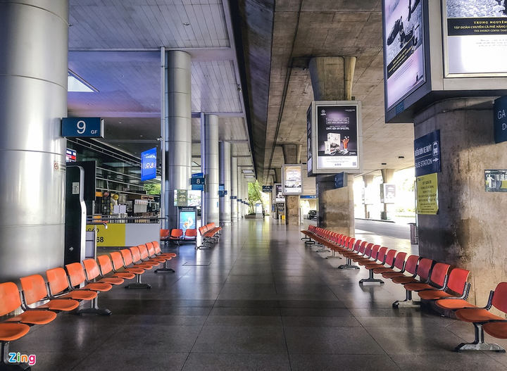 Cảnh vắng lặng ở Tân Sơn Nhất những ngày chỉ có 6 chuyến bay nội địa - 5