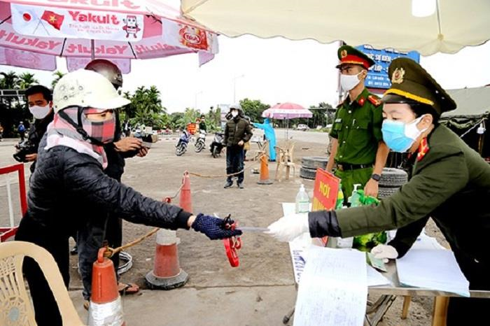Bạn có đồng ý cách kiểm soát nghiêm ngặt của Đà Nẵng và Hải Phòng? - 2
