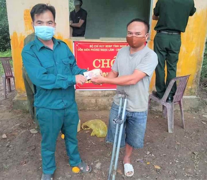 Cảm động những tấm lòng người miền Trung góp gạo, rau ủng hộ khu cách ly - 7