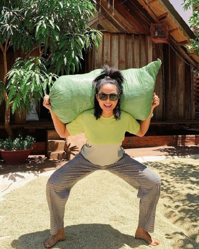 Sao Việt vui vẻ làm công việc nhà nông trong những ngày tránh dịch COVID-19 - 3