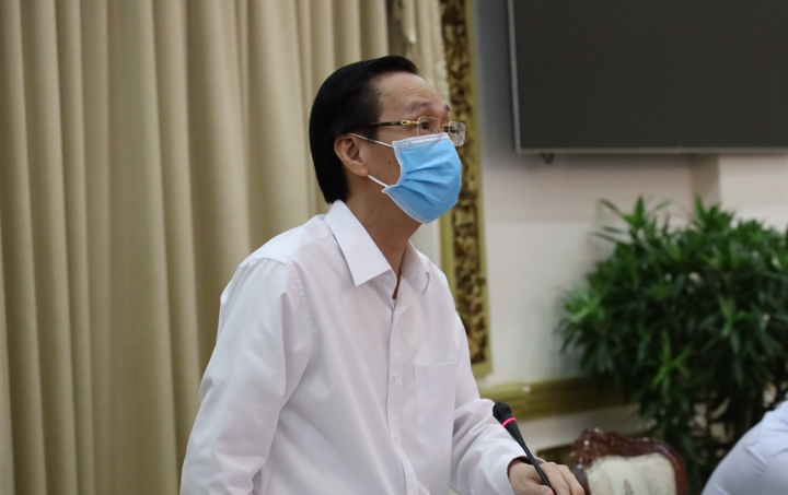 TP.HCM phạt 2.482 trường hợp không đeo khẩu trang, thu 496 triệu đồng - 1