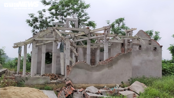Dân tự ý phá dỡ chùa triệu USD xây trái phép trong khu di tích: Công an vào cuộc - 7