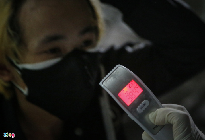  4 hành khách thân nhiệt cao bị Ga Sài Gòn hủy vé - 1