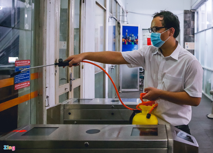  4 hành khách thân nhiệt cao bị Ga Sài Gòn hủy vé - 12