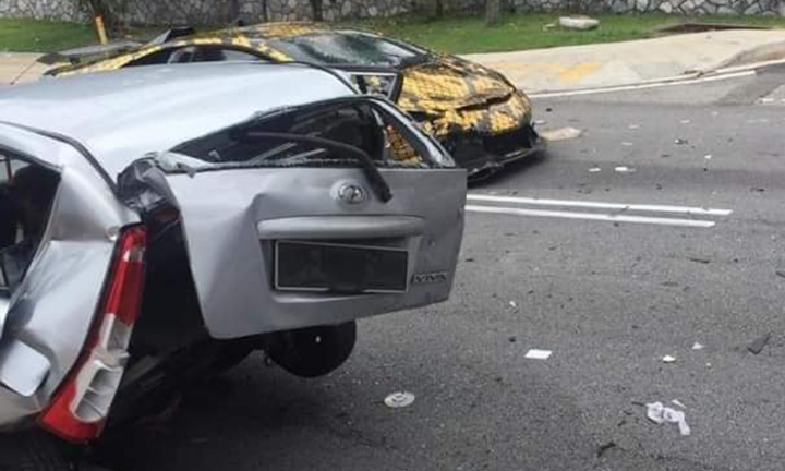 Đâm nát ô tô khác, tài xế đền xe đắt tiền hơn - 1