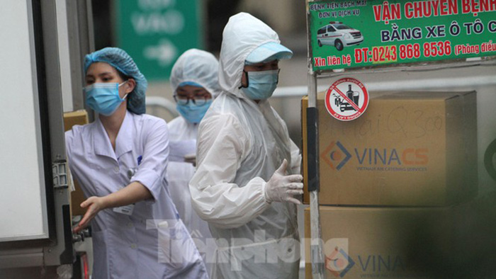 Ảnh: Bệnh viện Bạch Mai trước giờ gỡ bỏ lệnh cách ly - 11