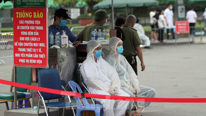 Ảnh: Bệnh viện Bạch Mai trước giờ gỡ bỏ lệnh cách ly - 4