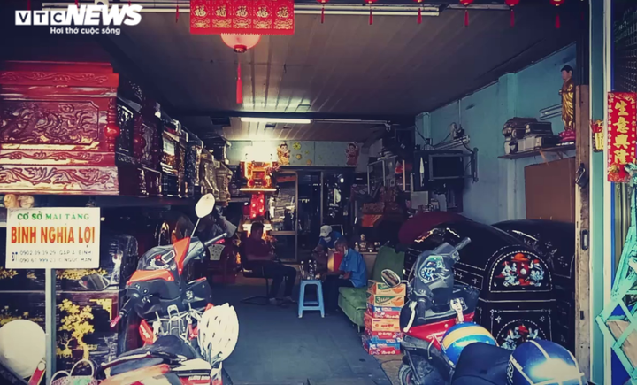 Người bảo vệ già mất việc vì COVID-19: Ao ước cả đời là gặp lại con gái - 3