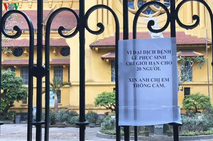 Ảnh: Các nhà thờ Hà Nội vắng lặng dịp Lễ Phục sinh - 5