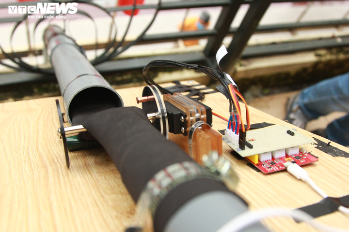 Ông chủ hiệu sách và cơ duyên đến với ‘cây ATM’ phát gạo miễn phí ở Hà Nội - 3